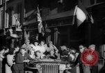 Standbild Feiern an Befreiung von Paris Paris Frankreich, 1944, aus Sekunde 57 historischem Filmmaterial Videoclip 65675055597