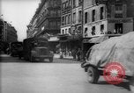 Immagine di Civili parigino Parigi Francia, 1944, secondo 16 filmato di repertorio 65675055598