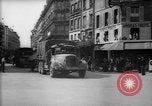 Immagine di Civili parigino Parigi Francia, 1944, secondo 18 filmato di repertorio 65675055598