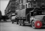 Immagine di Civili parigino Parigi Francia, 1944, secondo 31 filmato di repertorio 65675055598