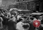 Immagine di Civili parigino Parigi Francia, 1944, secondo 41 filmato di repertorio 65675055598