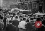Immagine di Civili parigino Parigi Francia, 1944, secondo 43 filmato di repertorio 65675055598
