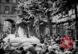 Immagine di Civili parigino Parigi Francia, 1944, secondo 62 filmato di repertorio 65675055598