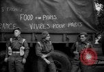 Image gai civils Parisien Paris France, 1944, de la seconde 16 séquences d'archives historiques vidéo 65675055599