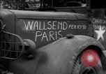 Image gai civils Parisien Paris France, 1944, de la seconde 18 séquences d'archives historiques vidéo 65675055599