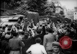 Image gai civils Parisien Paris France, 1944, de la seconde 46 séquences d'archives historiques vidéo 65675055599