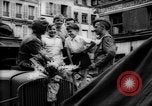 Image gai civils Parisien Paris France, 1944, de la seconde 58 séquences d'archives historiques vidéo 65675055599