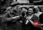 Image civils Parisien Paris France, 1944, de la seconde 10 séquences d'archives historiques vidéo 65675055600