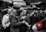 Image civils Parisien Paris France, 1944, de la seconde 15 séquences d'archives historiques vidéo 65675055600