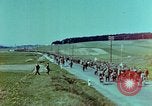 Image Des civils allemands et soldat allemand Prisonniers près de Pilsen Pilsen Tchécoslovaquie, 1945, de la seconde 6 séquences d'archives historiques vidéo 65675055605