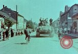 Image Des civils allemands et soldat allemand Prisonniers près de Pilsen Pilsen Tchécoslovaquie, 1945, de la seconde 56 séquences d'archives historiques vidéo 65675055605