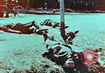 Immagine di Soldati tedeschi uccisi dai cechi a Pilsen Pilsen Cecoslovacchia, 1945, secondo 6 filmato di repertorio 65675055606