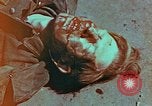 Immagine di Soldati tedeschi uccisi dai cechi a Pilsen Pilsen Cecoslovacchia, 1945, secondo 33 filmato di repertorio 65675055606
