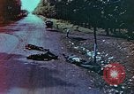 Immagine di Soldati tedeschi uccisi dai cechi a Pilsen Pilsen Cecoslovacchia, 1945, secondo 52 filmato di repertorio 65675055606