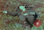 Immagine di Soldati tedeschi uccisi dai cechi a Pilsen Pilsen Cecoslovacchia, 1945, secondo 60 filmato di repertorio 65675055606
