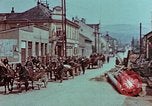 Immagine di Truppe tedesche in marcia ad arrendersi agli Alleati occidentali Pilsen Cecoslovacchia, 1945, secondo 41 filmato di repertorio 65675055608