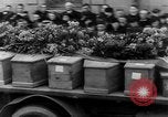 Image cortège funèbre Vichy France, 1943, de la seconde 47 séquences d'archives historiques vidéo 65675055610