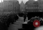 Image cortège funèbre Vichy France, 1943, de la seconde 59 séquences d'archives historiques vidéo 65675055610