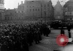 Image cortège funèbre Vichy France, 1943, de la seconde 62 séquences d'archives historiques vidéo 65675055610