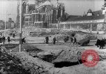 Image ruines couvant Vichy France, 1943, de la seconde 4 séquences d'archives historiques vidéo 65675055611