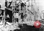 Image ruines couvant Vichy France, 1943, de la seconde 4 séquences d'archives historiques vidéo 65675055612