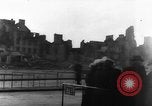 Image ruines couvant Vichy France, 1943, de la seconde 47 séquences d'archives historiques vidéo 65675055612