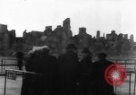 Image ruines couvant Vichy France, 1943, de la seconde 49 séquences d'archives historiques vidéo 65675055612