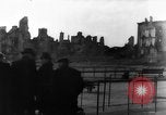 Image ruines couvant Vichy France, 1943, de la seconde 51 séquences d'archives historiques vidéo 65675055612