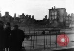 Image ruines couvant Vichy France, 1943, de la seconde 52 séquences d'archives historiques vidéo 65675055612