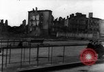 Image ruines couvant Vichy France, 1943, de la seconde 57 séquences d'archives historiques vidéo 65675055612