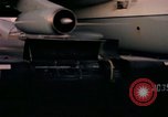 Image C-141A Starlifter aéronefs Philippines, 1979, de la seconde 16 séquences d'archives historiques vidéo 65675055616