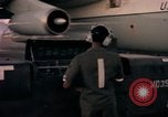 Image C-141A Starlifter aéronefs Philippines, 1979, de la seconde 19 séquences d'archives historiques vidéo 65675055616