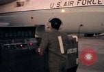 Image C-141A Starlifter aéronefs Philippines, 1979, de la seconde 22 séquences d'archives historiques vidéo 65675055616