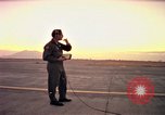 Image C-141A Starlifter aéronefs Philippines, 1979, de la seconde 40 séquences d'archives historiques vidéo 65675055616