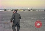 Image C-141A Starlifter aéronefs Philippines, 1979, de la seconde 55 séquences d'archives historiques vidéo 65675055616