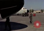 Image C-141A Starlifter aéronefs Philippines, 1979, de la seconde 28 séquences d'archives historiques vidéo 65675055618