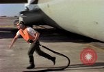 Image C-141A Starlifter aéronefs Philippines, 1979, de la seconde 38 séquences d'archives historiques vidéo 65675055618