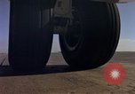 Image C-141A Starlifter aéronefs Philippines, 1979, de la seconde 60 séquences d'archives historiques vidéo 65675055618