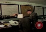 Standbild Abfüllung von Flight Plan Philippinen, 1979, aus Sekunde 4 historischem Filmmaterial Videoclip 65675055619