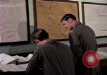 Standbild Abfüllung von Flight Plan Philippinen, 1979, aus Sekunde 21 historischem Filmmaterial Videoclip 65675055619