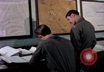 Standbild Abfüllung von Flight Plan Philippinen, 1979, aus Sekunde 48 historischem Filmmaterial Videoclip 65675055619
