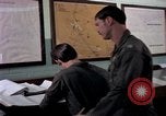 Standbild Abfüllung von Flight Plan Philippinen, 1979, aus Sekunde 52 historischem Filmmaterial Videoclip 65675055619