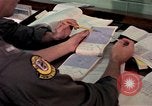 Immagine di Controllo del blocco di fogli per lavagna Filippine, 1979, secondo 9 filmato di repertorio 65675055620
