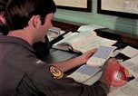 Immagine di Controllo del blocco di fogli per lavagna Filippine, 1979, secondo 18 filmato di repertorio 65675055620