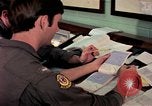 Immagine di Controllo del blocco di fogli per lavagna Filippine, 1979, secondo 22 filmato di repertorio 65675055620