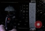 Standbild Maschinen am Bedienfeld Philippinen, 1979, aus Sekunde 21 historischem Filmmaterial Videoclip 65675055624