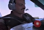 Standbild Maschinen am Bedienfeld Philippinen, 1979, aus Sekunde 58 historischem Filmmaterial Videoclip 65675055624