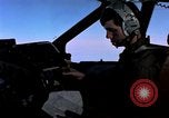 Standbild Copilot Kontrollen Strip Landkarte Philippinen, 1979, aus Sekunde 12 historischem Filmmaterial Videoclip 65675055625