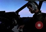 Standbild Copilot Kontrollen Strip Landkarte Philippinen, 1979, aus Sekunde 15 historischem Filmmaterial Videoclip 65675055625