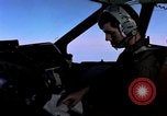 Standbild Copilot Kontrollen Strip Landkarte Philippinen, 1979, aus Sekunde 16 historischem Filmmaterial Videoclip 65675055625